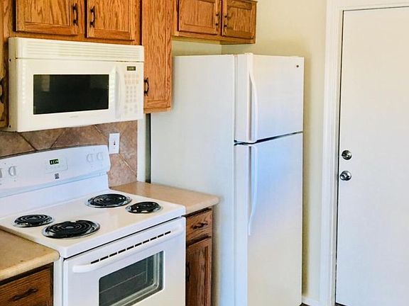 5th image of 15503 W Mohave Cir