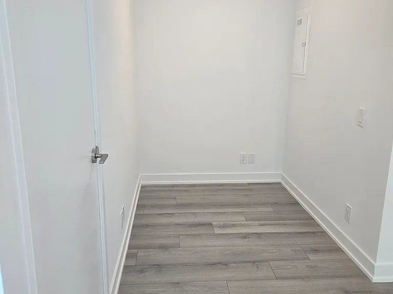 20 Deans Dr #401 — Photo 12