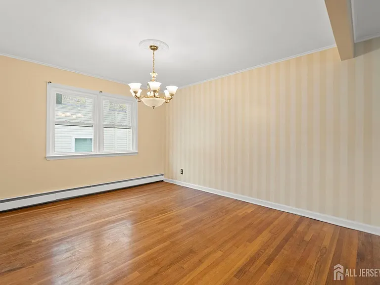 762 Valley St #762 — Photo 7