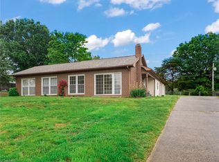 406 Perry Taylor Rd, Mount Airy, NC 27030