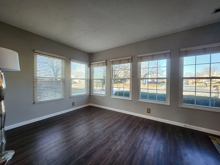1222 Sunset Dr — Photo 11