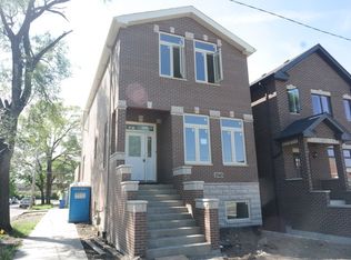 2543 S Hillock Ave, Chicago, IL 60608