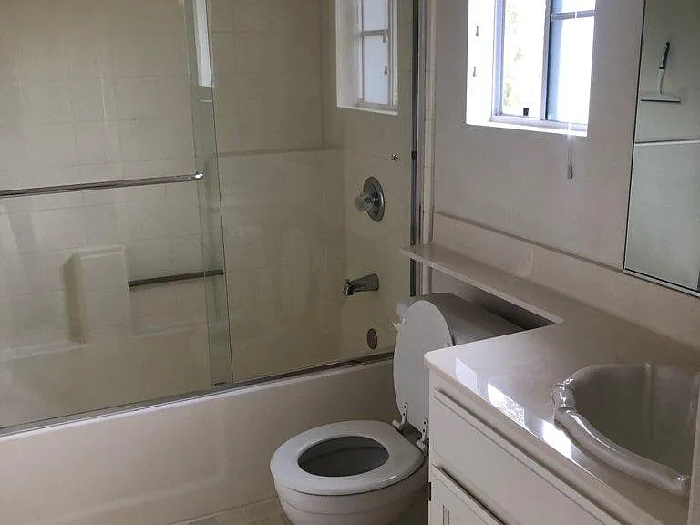 1229 S Alta Vista Ave — Photo 10