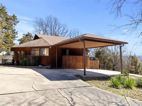 172 E Willoughby Rd, Fayetteville, AR 72701