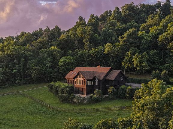 4th image of 391 Blue Stocking Hollow Rd