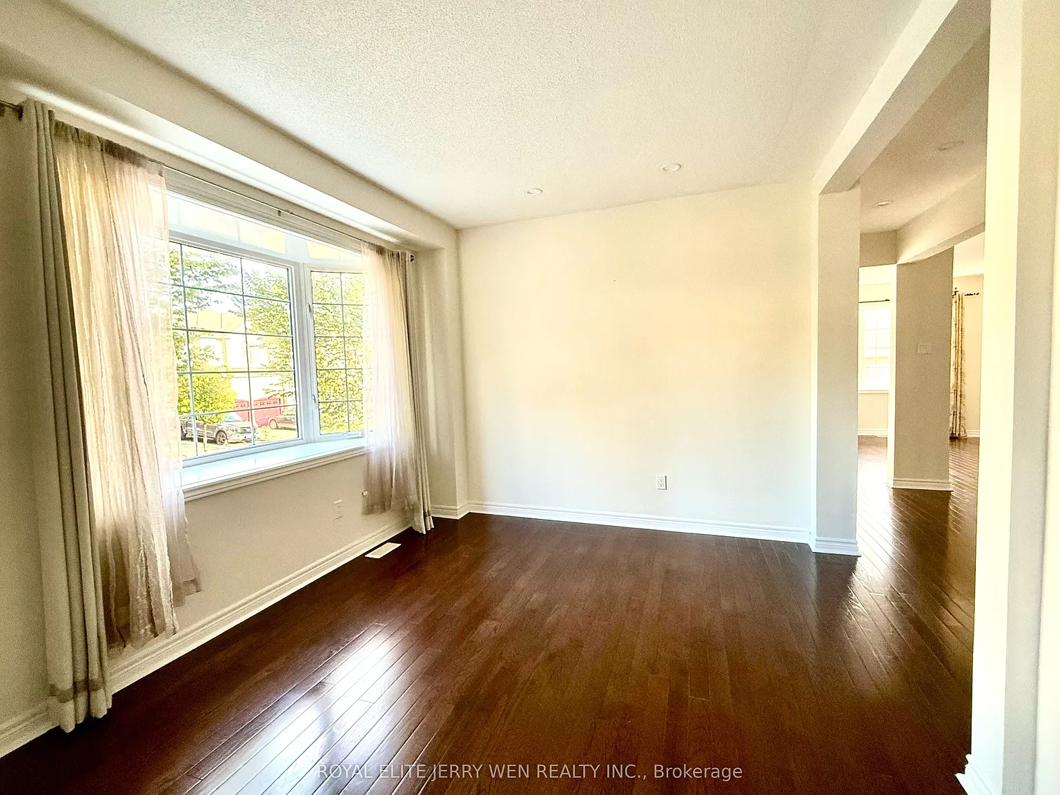 4 bed, $3,100 — Photo 3