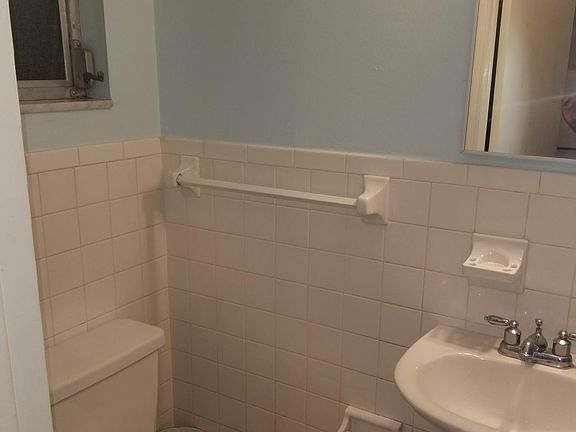 3rd image of 7-1011 E Lake Parker Dr #7