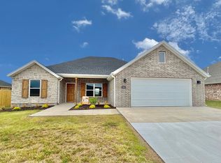 804 Hickory Meadows Ave, Springdale, AR 72762