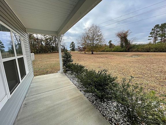 4th image of 4975 Grays Creek Church Rd