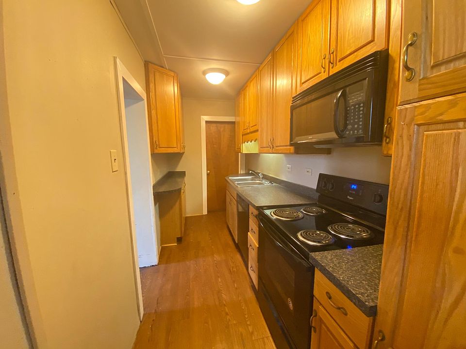 1st image of 421 N 7th St