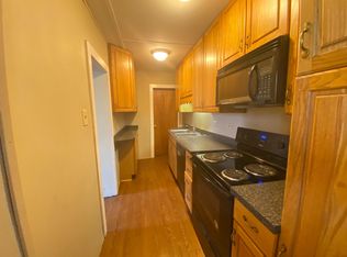 421 N 7th St, Martins Ferry, OH 43935