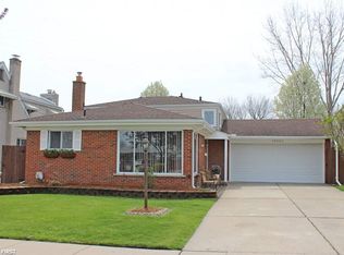 13004 Common Rd, Warren, MI 48093