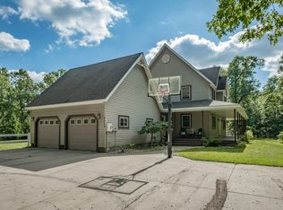 4525 Hall Rd, Muskegon, MI 49442