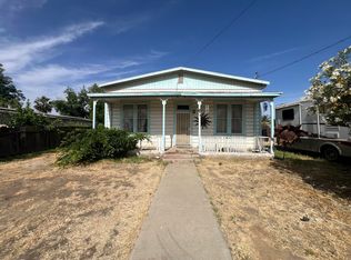 173 S Elms St, Pixley, CA 93256