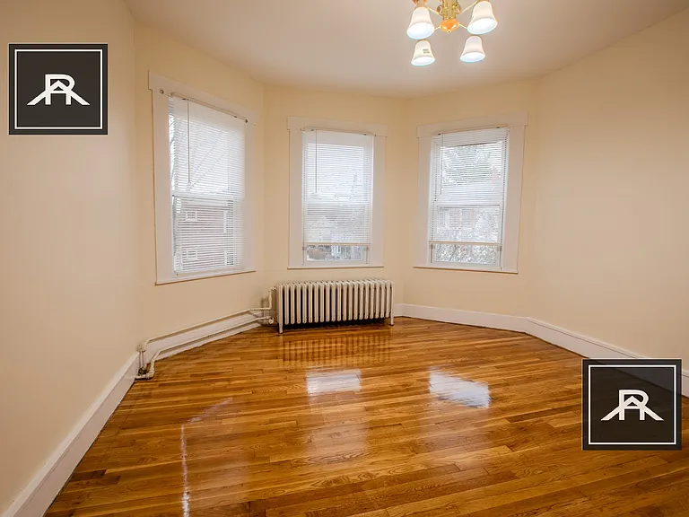 110 Murdock St #3 — Photo 6