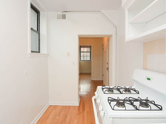 4th image of 373 Hazel Ave #1A
