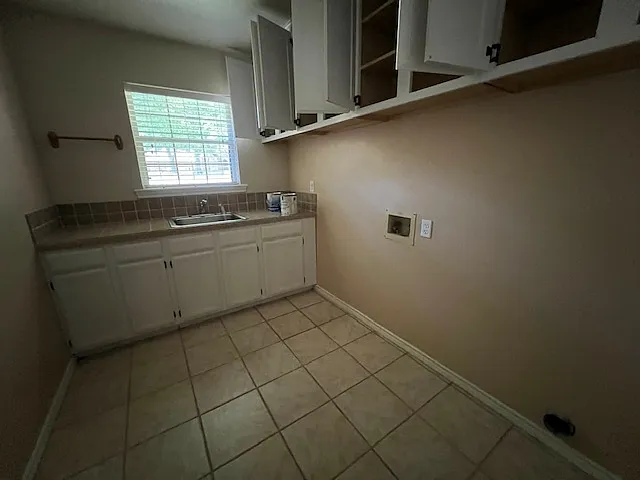 3117 Campus Cir — Photo 14