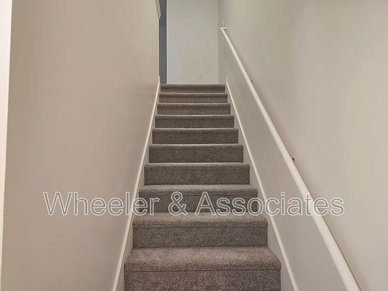 452 W 1080 S — Photo 10
