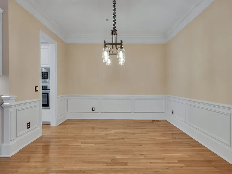 58 Chaucer St — Photo 16