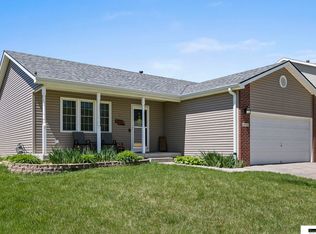 6811 N 16th St, Lincoln, NE 68521