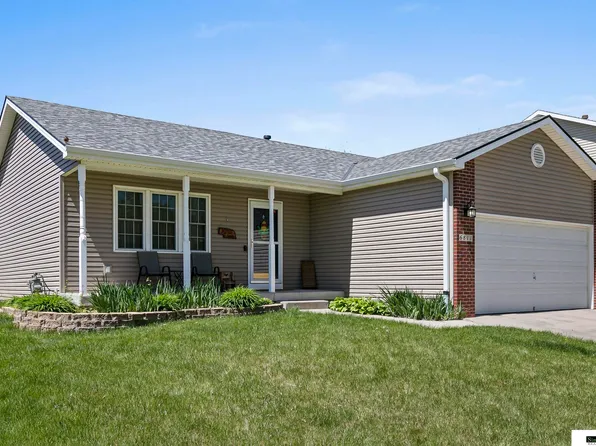 6811 N 16th St, Lincoln, NE 68521