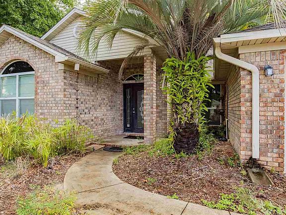 3rd image of 812 Sterling Way