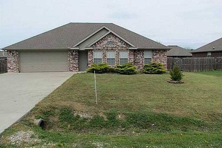 1st image of 2490 Harris Dr