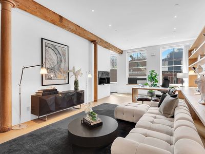 137 W Broadway #4, New York, NY, 10013