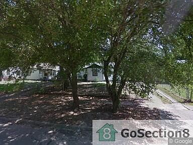1st image of 2717 Lakehurst Ave