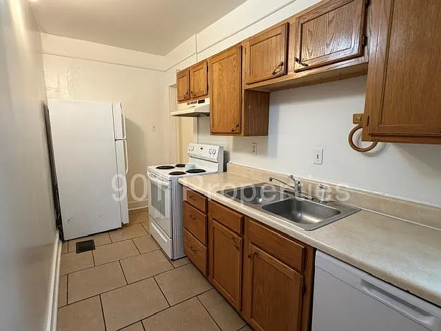 2108 Jefferson Ave #102 — Photo 5