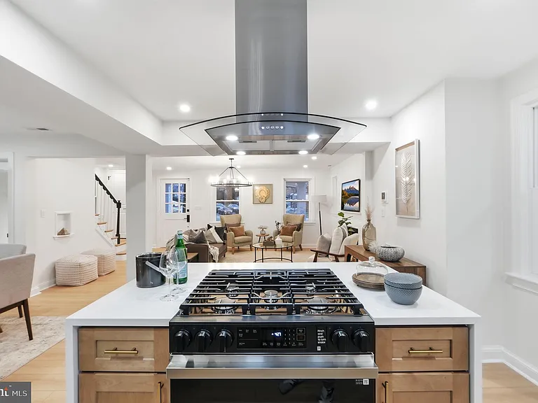 5520 N Capitol St NW — Photo 15