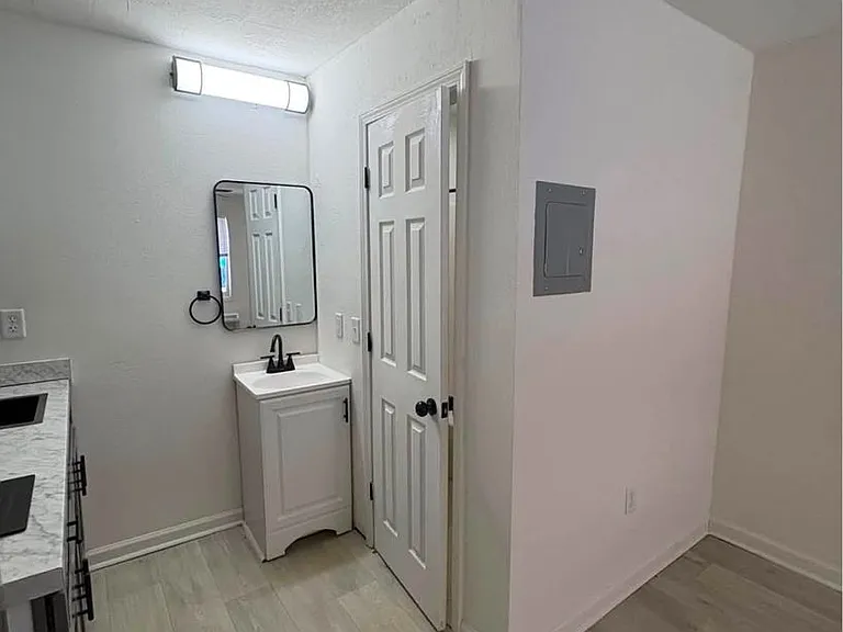 Cherokee- Dellwood Road Apartments — Photo 4