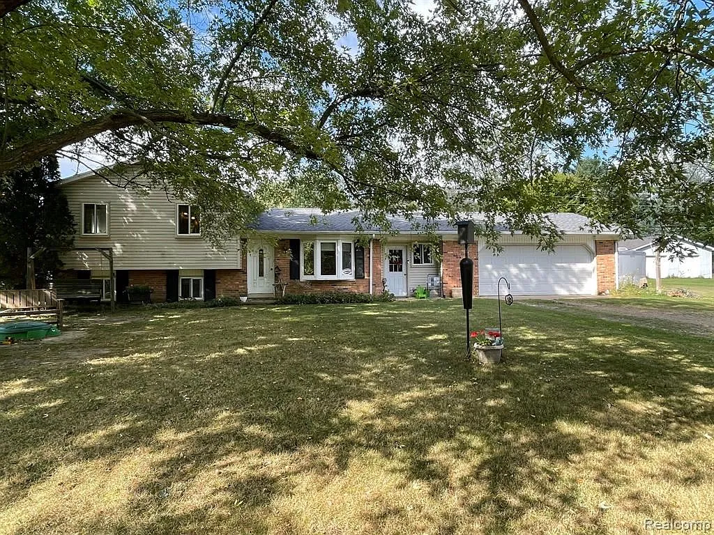 3430 Bohlman Rd photo 1