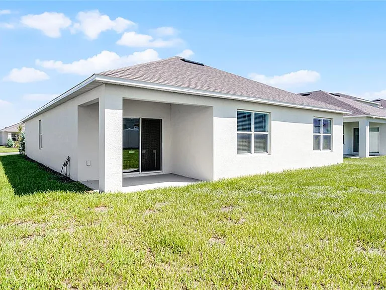 1340 Daisy Field Dr — Photo 3