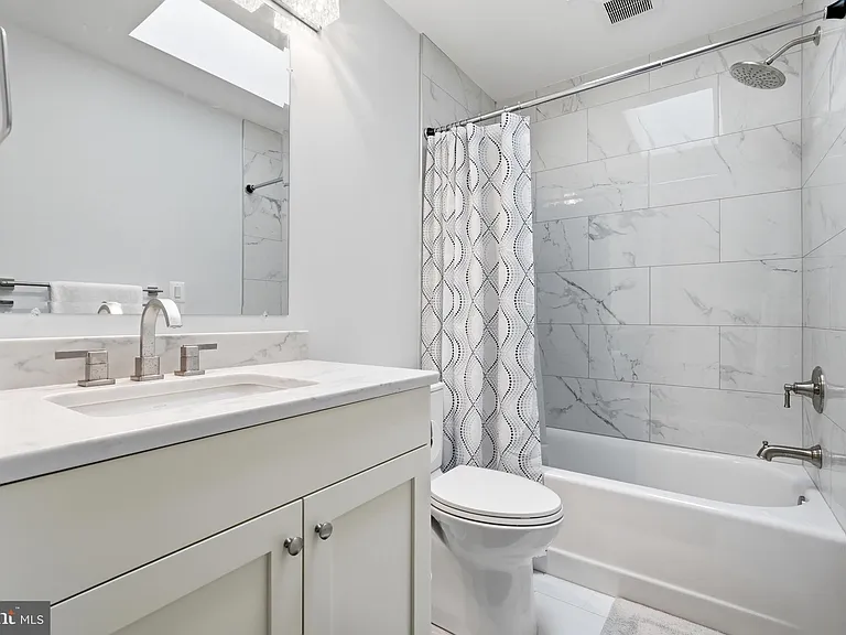1227 Clagett Dr — Photo 36
