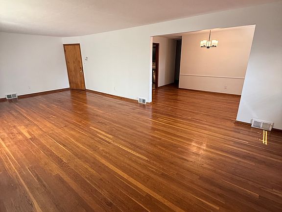 5th image of 13532 Elbur Ln #Up
