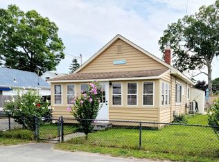 6-6A Barnes St, Wareham, MA 02571