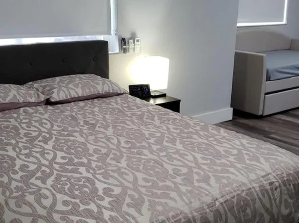 835 NE 178th Ter #1, Miami, FL 33162