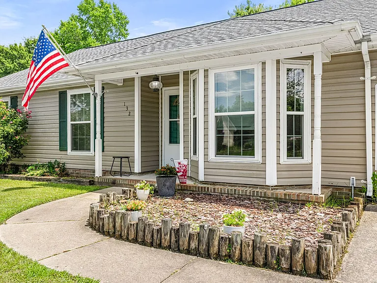132 Stonemark Ct — Photo 3