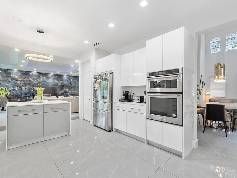 20436 SW 89th Ave — Photo 8