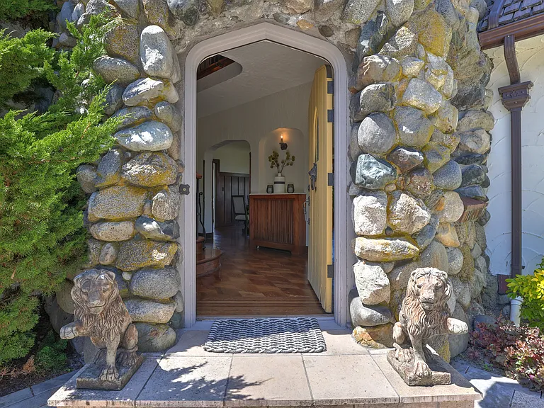 4570 W Cramer St — Photo 11