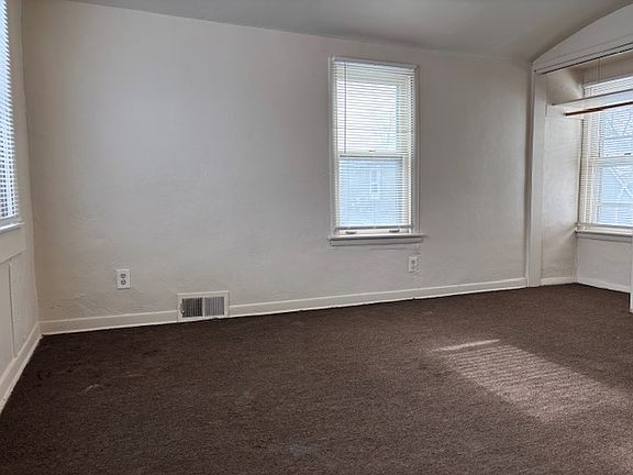 4th image of 2205 Eshcol Ave APT 2