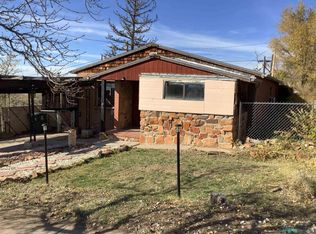 607 E Hill Ave, Gallup, NM 87301