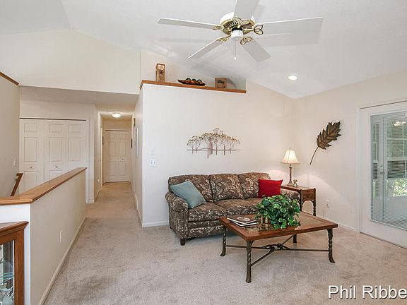 5th image of 1464 Hamily Ct NE