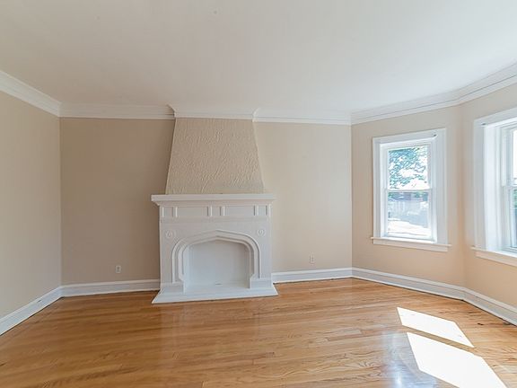 4th image of 7805 S Chappel Ave #2