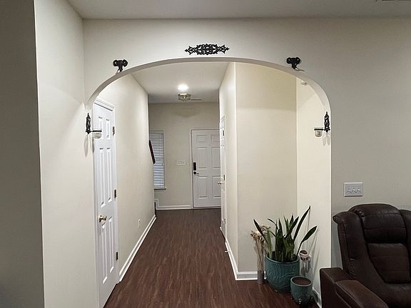 2nd image of 5658 Lawley Dr