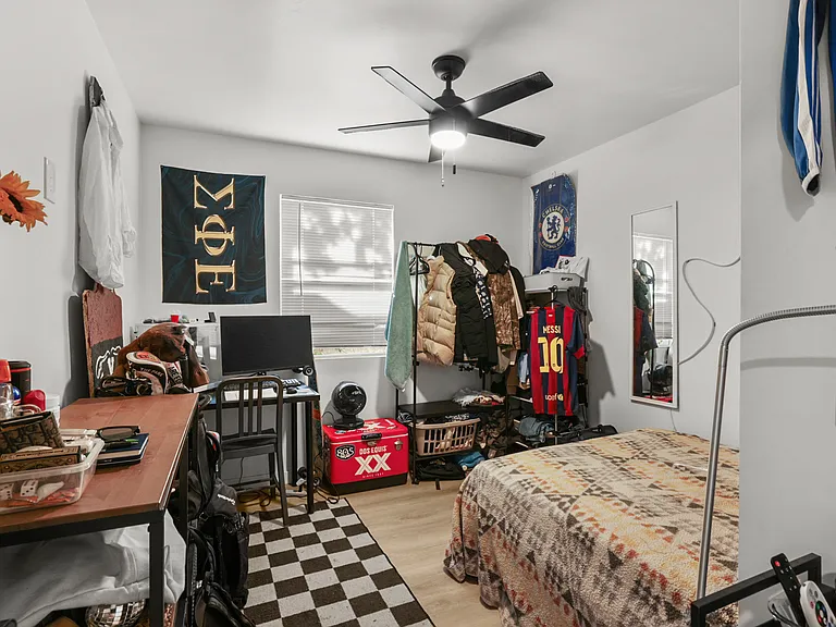 6124 Pembroke Dr — Photo 9