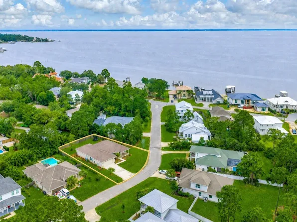 401 Pelican Bay Dr, Santa Rosa Beach, FL 32459