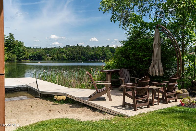 5th image of 224 Hadlock Pond Road