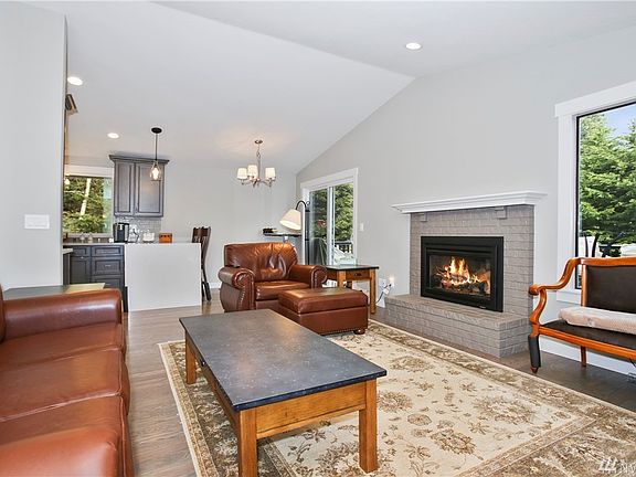 5th image of 4917 136th St SE